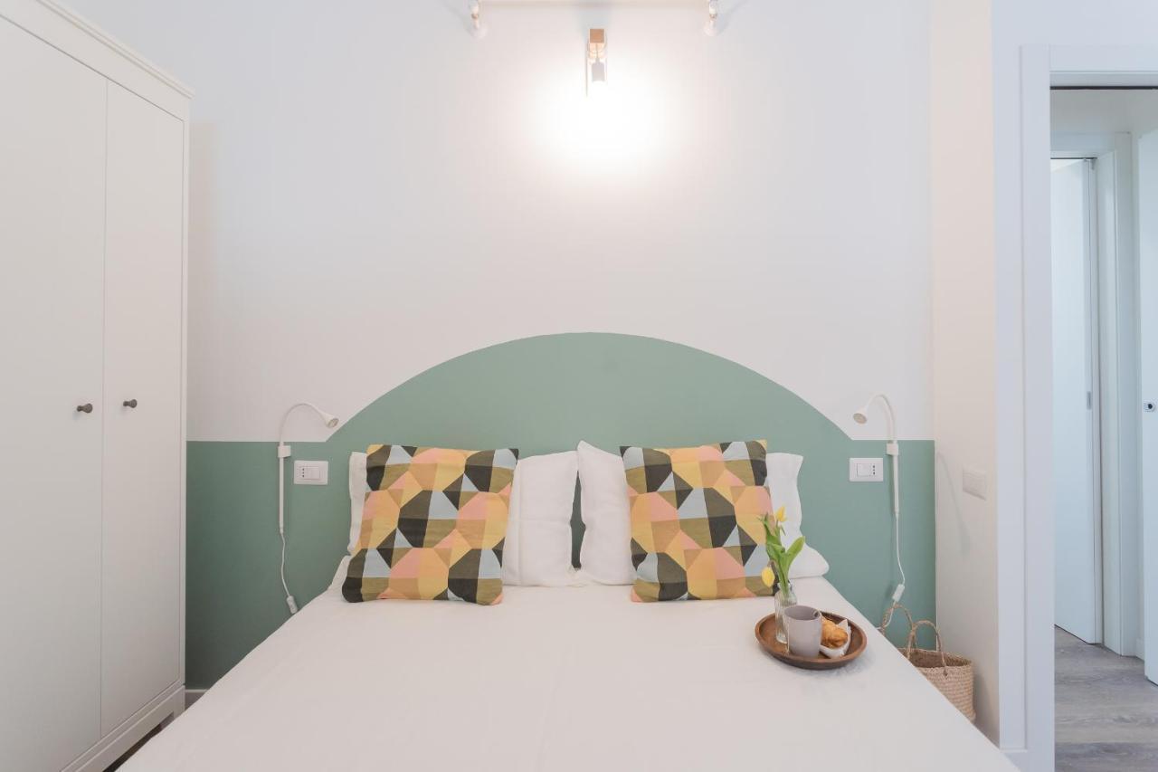 A Step From The Dome Apartment By Rent All Como Exterior foto
