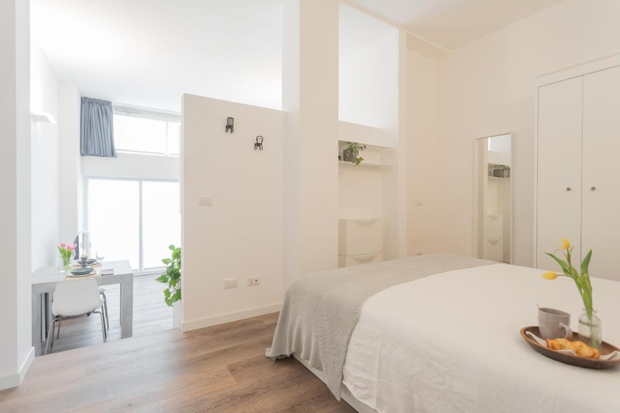 A Step From The Dome Apartment By Rent All Como Exterior foto