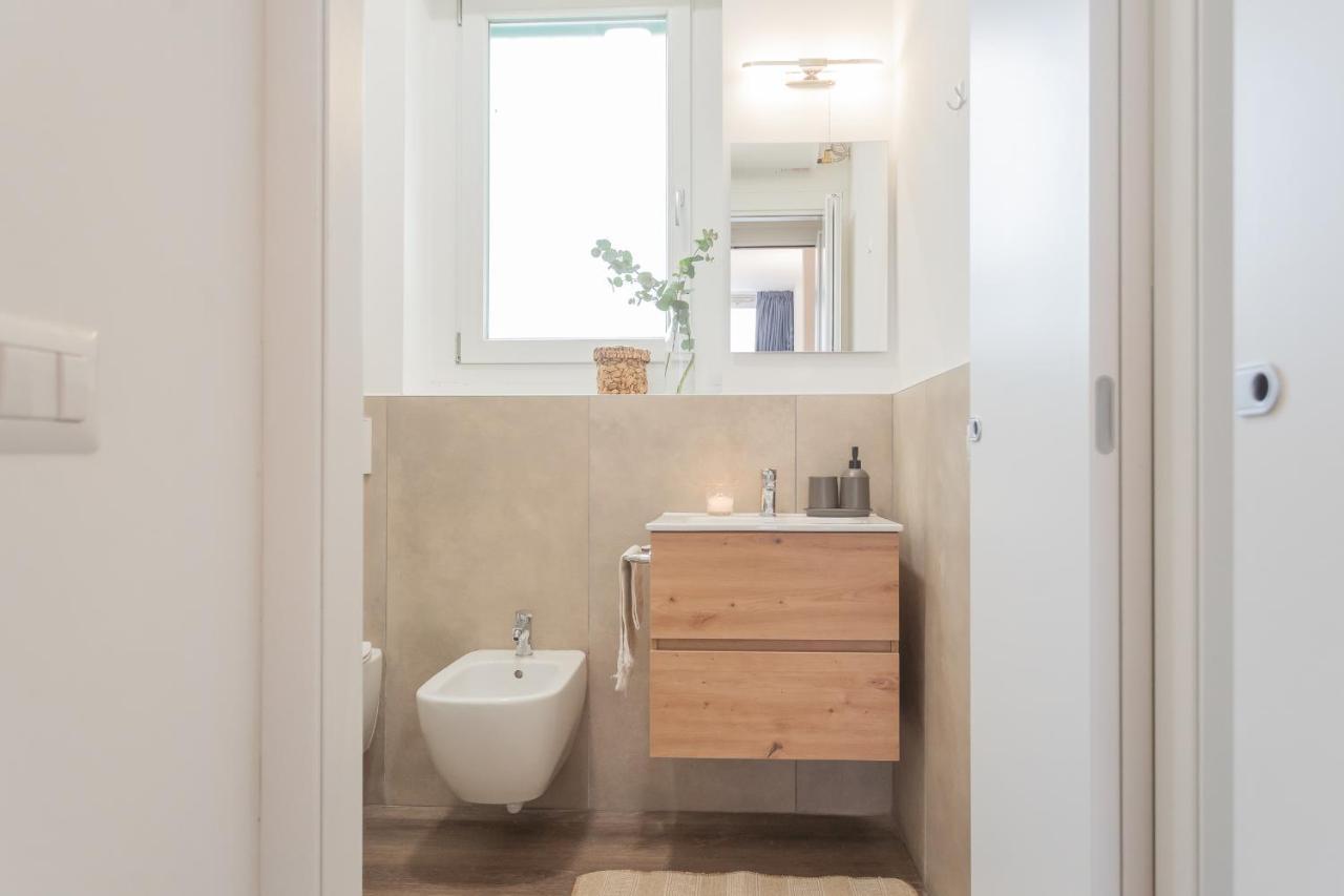 A Step From The Dome Apartment By Rent All Como Exterior foto